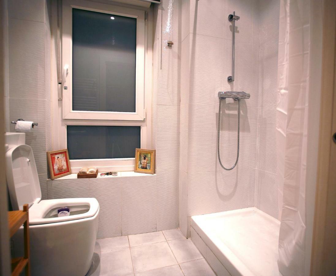Piso Céntrico con Patio Appartamento Bilbao Esterno foto